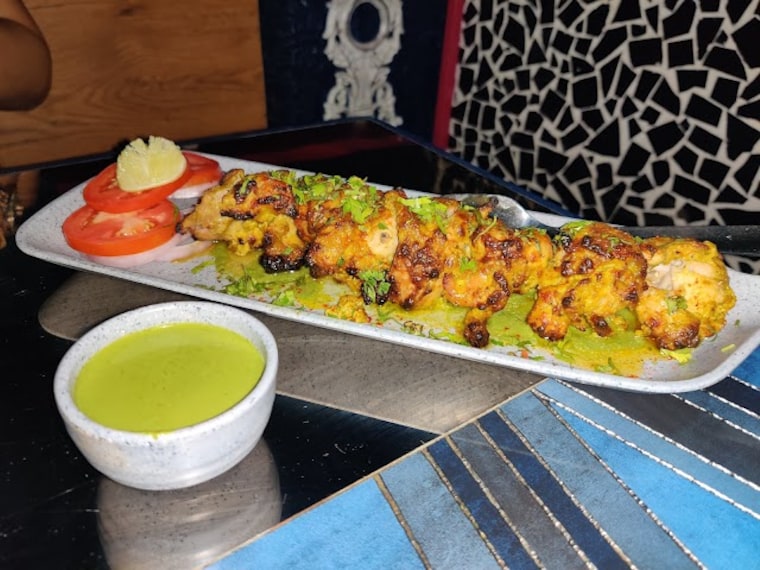 Navi Mumbai_Rude_lounge_2
